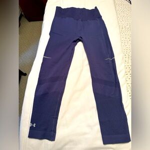 Size small Under Armor leggings